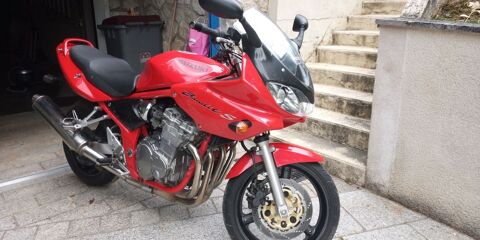 Moto SUZUKI 2000 occasion Montigny-Lencoup 77520