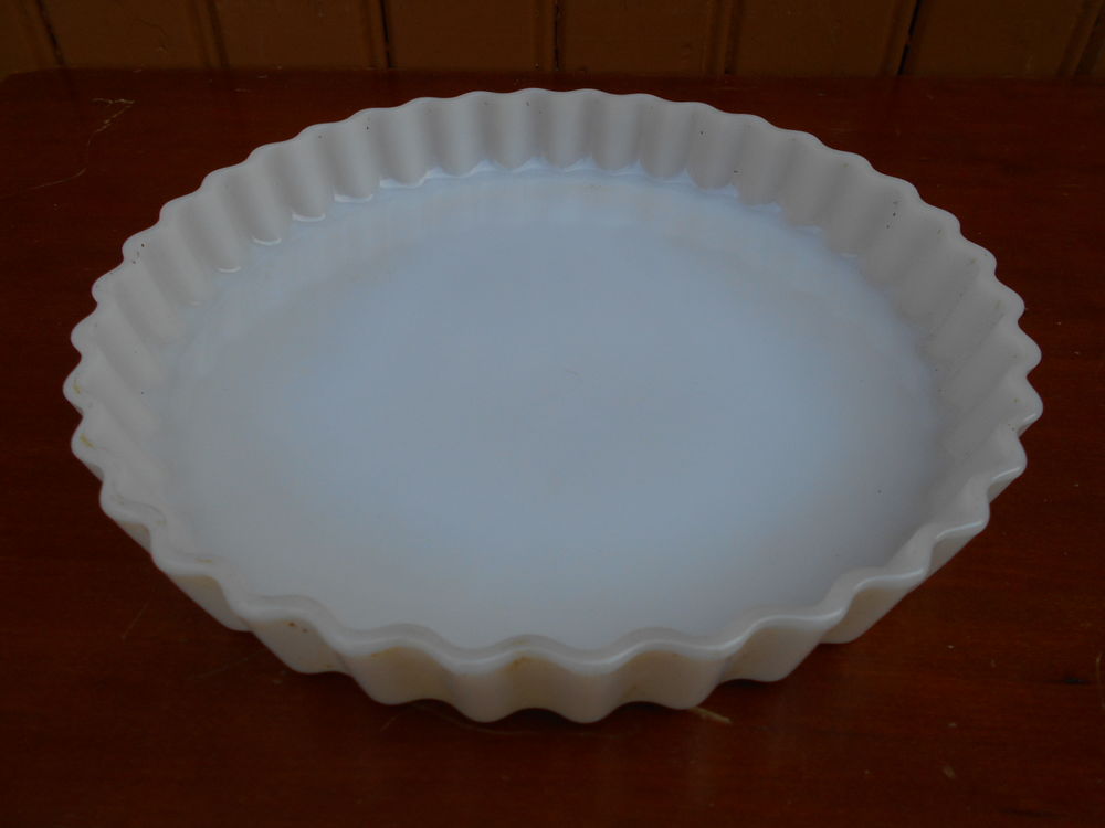 PLAT A TARTE " Arcopal " Electroménager
