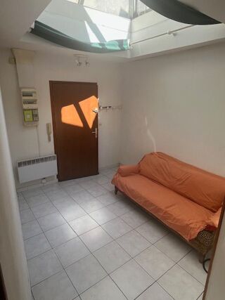  Appartement à louer 2 pièces 37 m² Lille