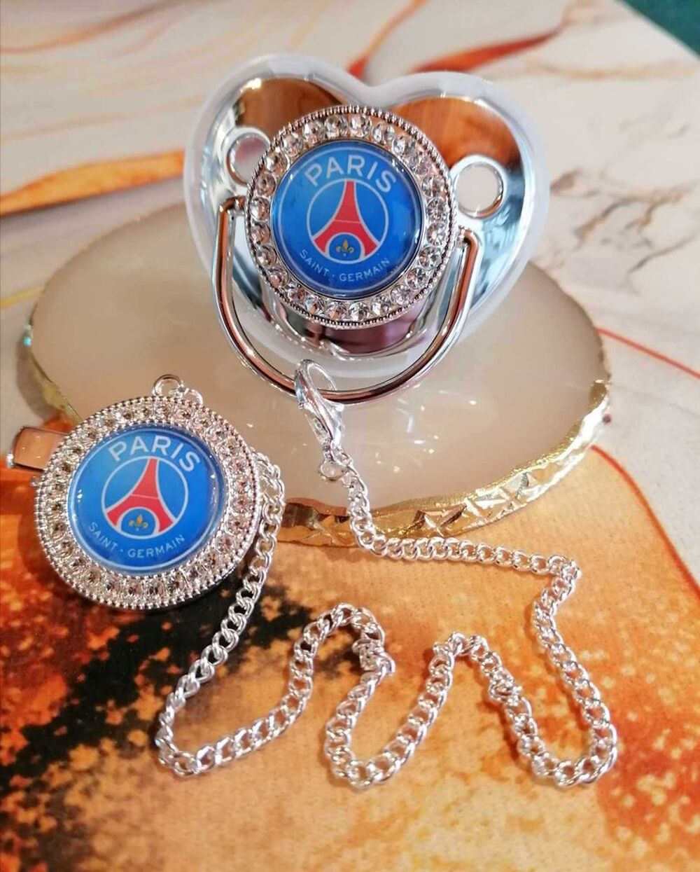 T&eacute;tine Paris saint germain Argent&eacute; Puriculture