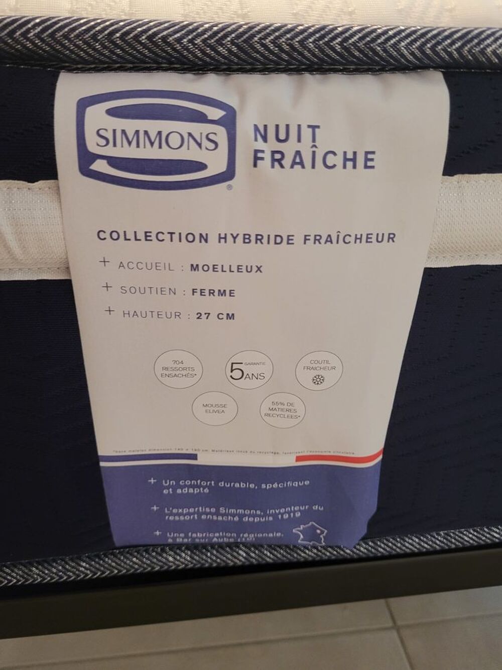 Matelas SIMMONS nuit fraiche 140x190 &eacute;tat neuf Meubles