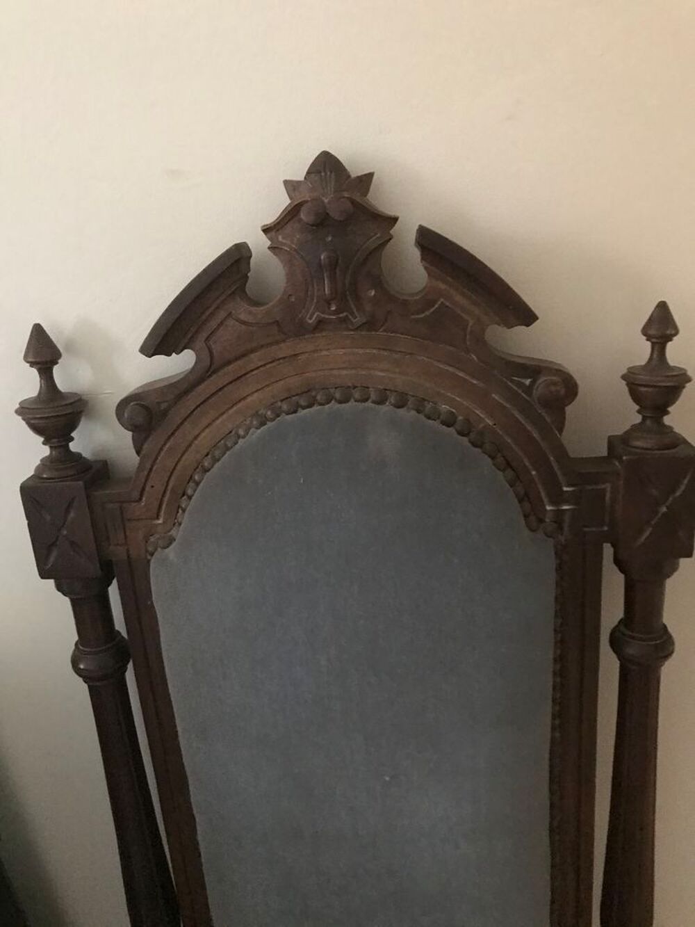 Deux fauteuils Alphonse XII Meubles