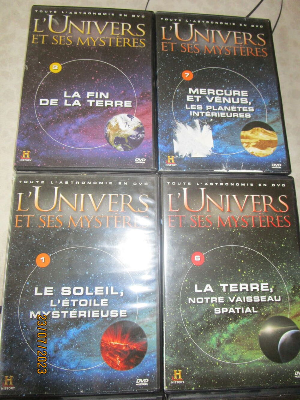 lot de sept DVD de la s&eacute;rie &quot;L'UNIVERS ET SES MYSTERES&quot; DVD et blu-ray