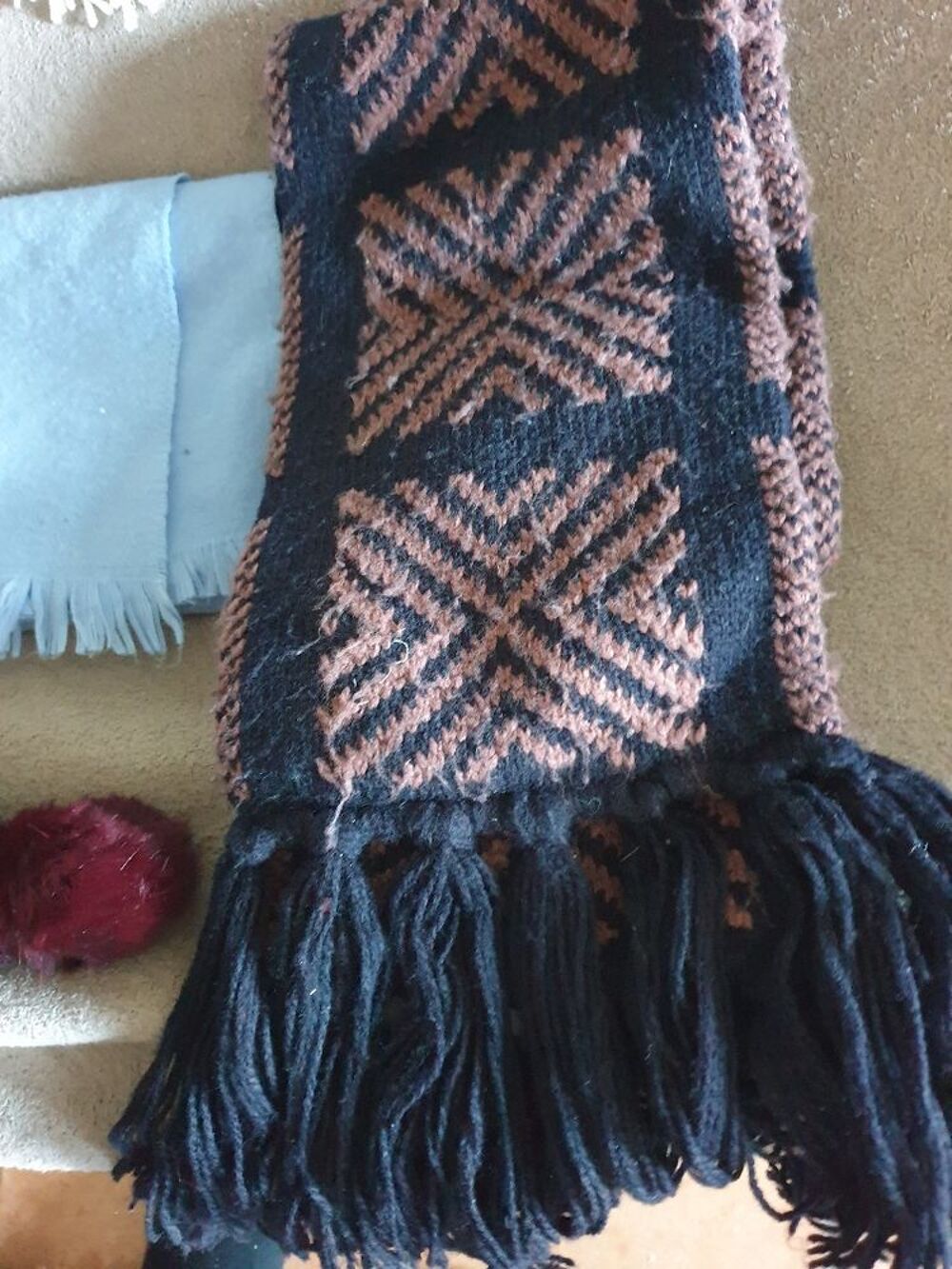 Echarpes en laine avec franches
Vêtements