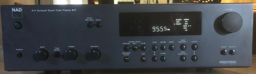NAD Pr&eacute;Amp tuner Surround Sound 917 Audio et hifi