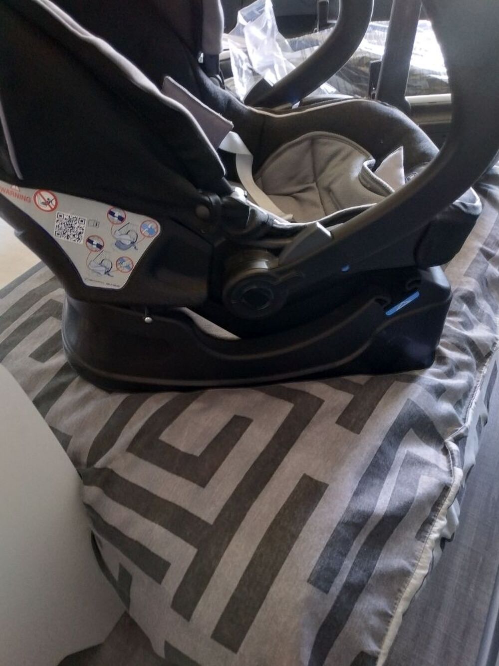poussette Chicco trio Activ3 compl&egrave;te Puériculture