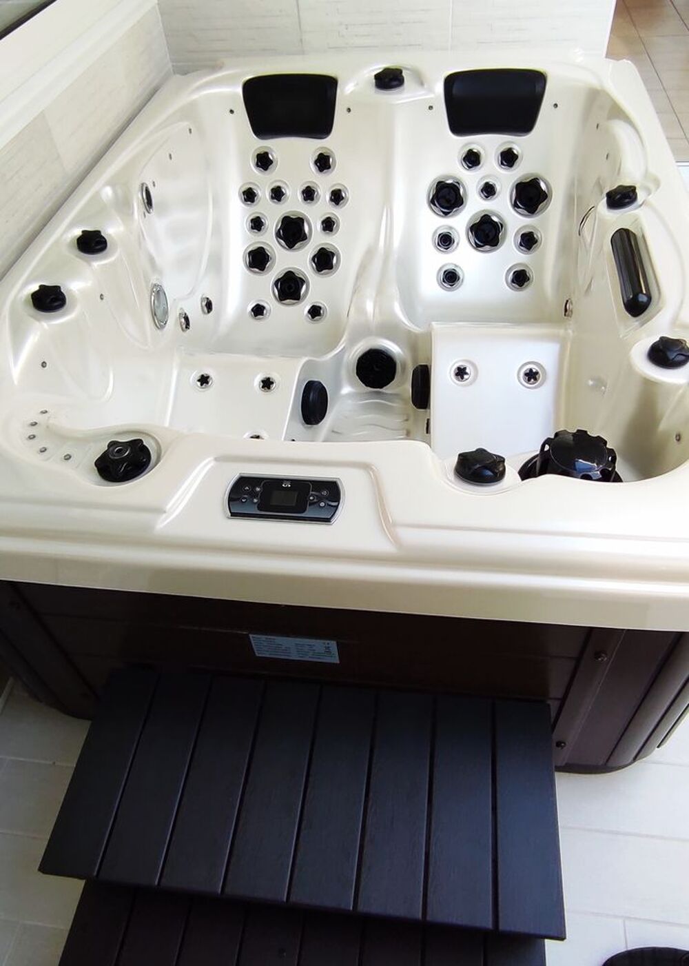 SPA 3 places marque VENDEE SPAS 2100x1560x800 mm Sports