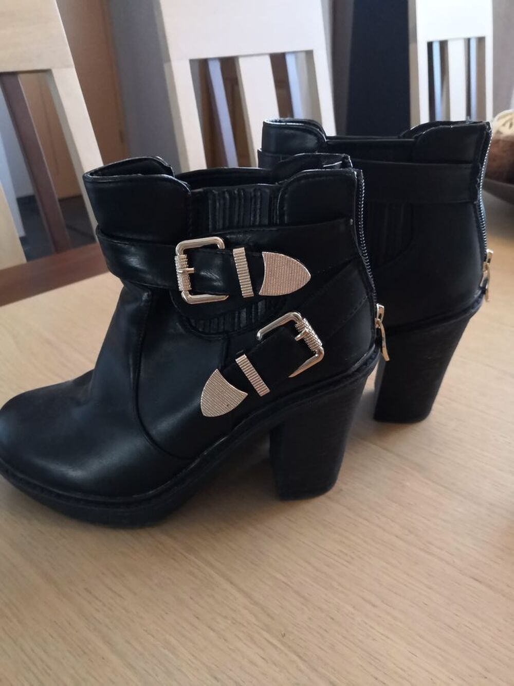 v&ecirc;tements femmes Vêtements