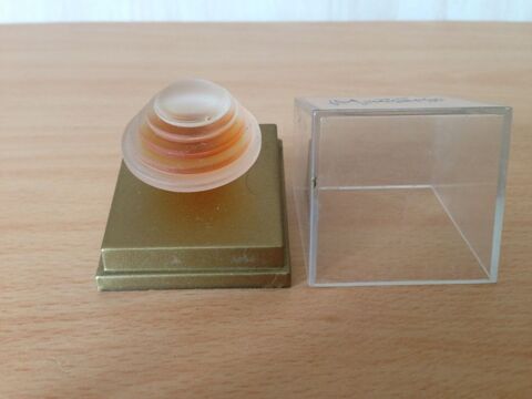 MINIATURE DE PARFUM 5 Trouy (18)