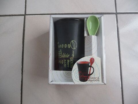 Tasse ou Mug taille XXL avec cuill�re assortie - Neuves 8 Celles-sur-Belle (79)