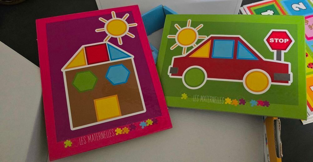 Mon 1er kit d'activit&eacute;s formes et couleurs Jeux / jouets