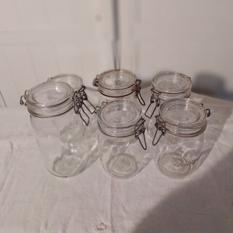 LOT DE 6 BOCAUX + 1 PAQUET DE 10 joints neufs
6 Niort (79)
