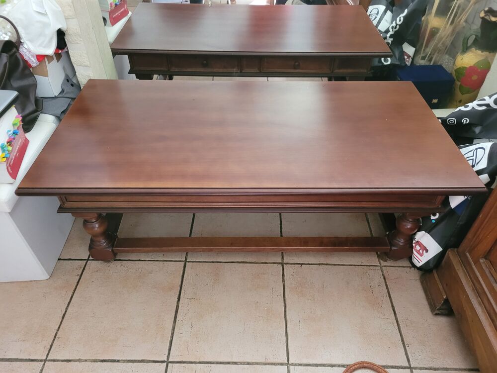 Table basse bois 2 tiroirs en parfait &eacute;tat
Meubles