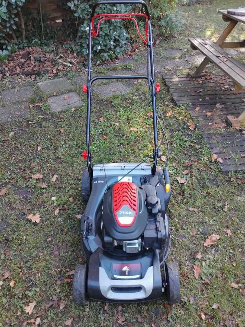 tondeuse thermique servit une fois Jardin