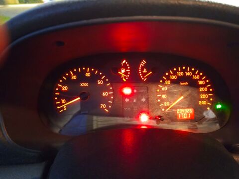 Renault Clio II Clio 1.4i Aliz&eacute; 1999 occasion Tain-l'Hermitage 26600