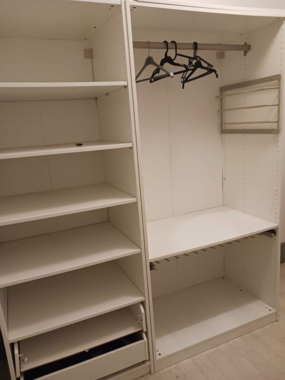 Dressing IKEA en 2 modules mod&egrave;le PAX Meubles