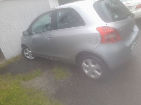 Toyota yaris 1.4 - 90 D-4D