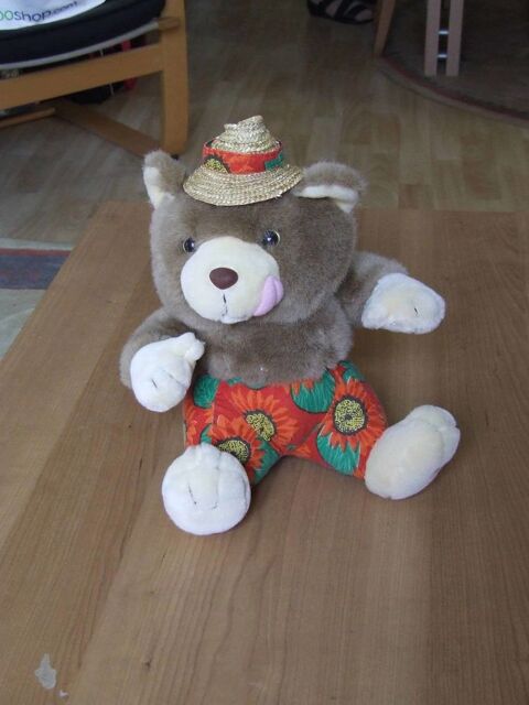 Peluche, Nounours avec son chapeau, Norme CE, TBE 3 Bagnolet (93)