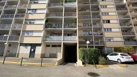  Parking / Garage  louer 25 m