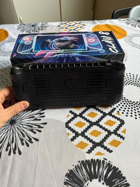 ? MSI Claw AI+ ? �tat quasi neuf ? 900 Franconville (95)
