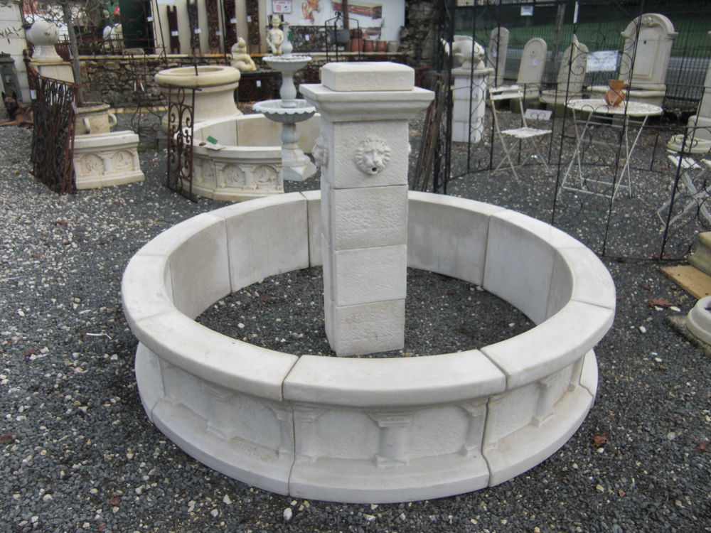 Fontaine en pierre, Bassin Décoration