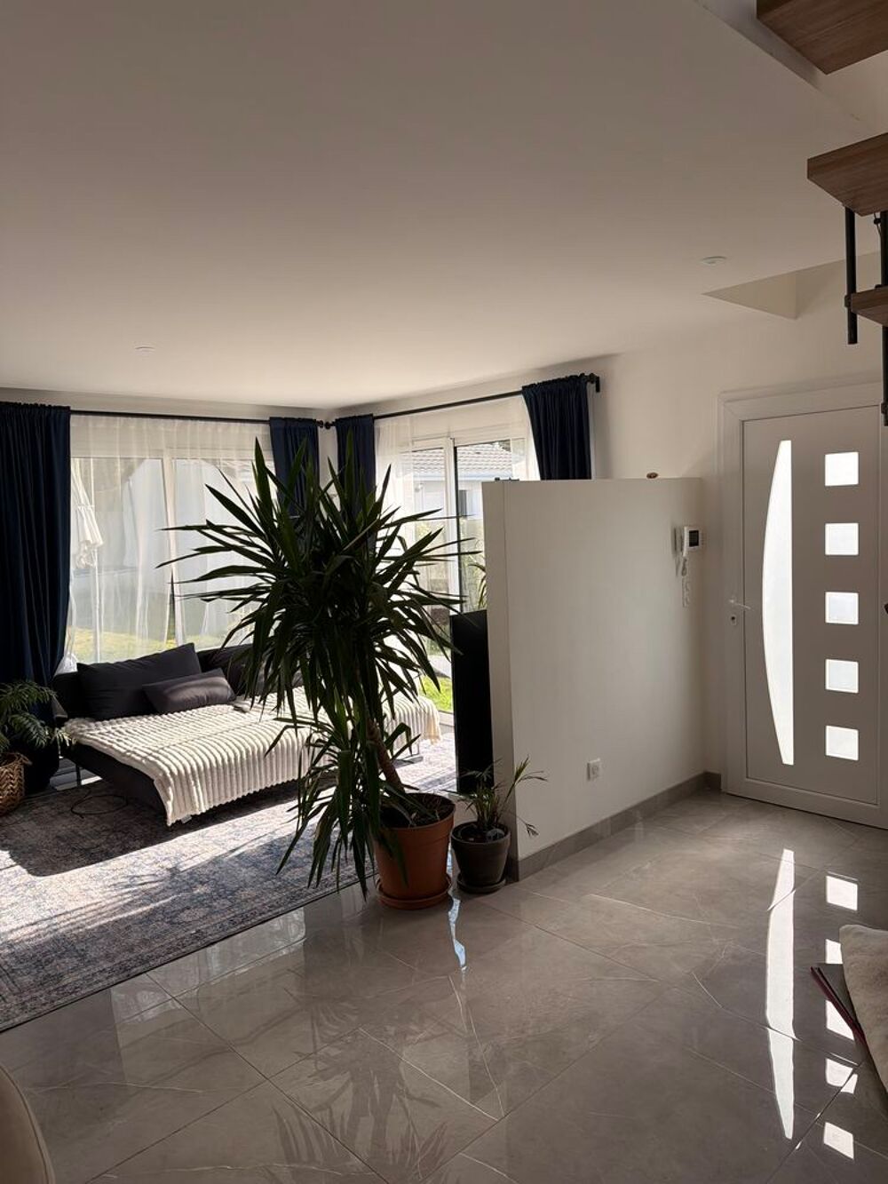   Maison familiale contemporaine, cinq chambres avec jardin Aquitaine, Saint-Jean-d'Illac (33127)