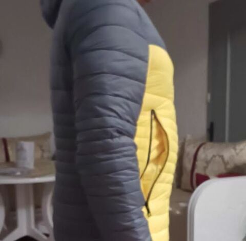 doudoune d'hiver l�g�re  chaud � capuche taille L- 0 N�mes (30)