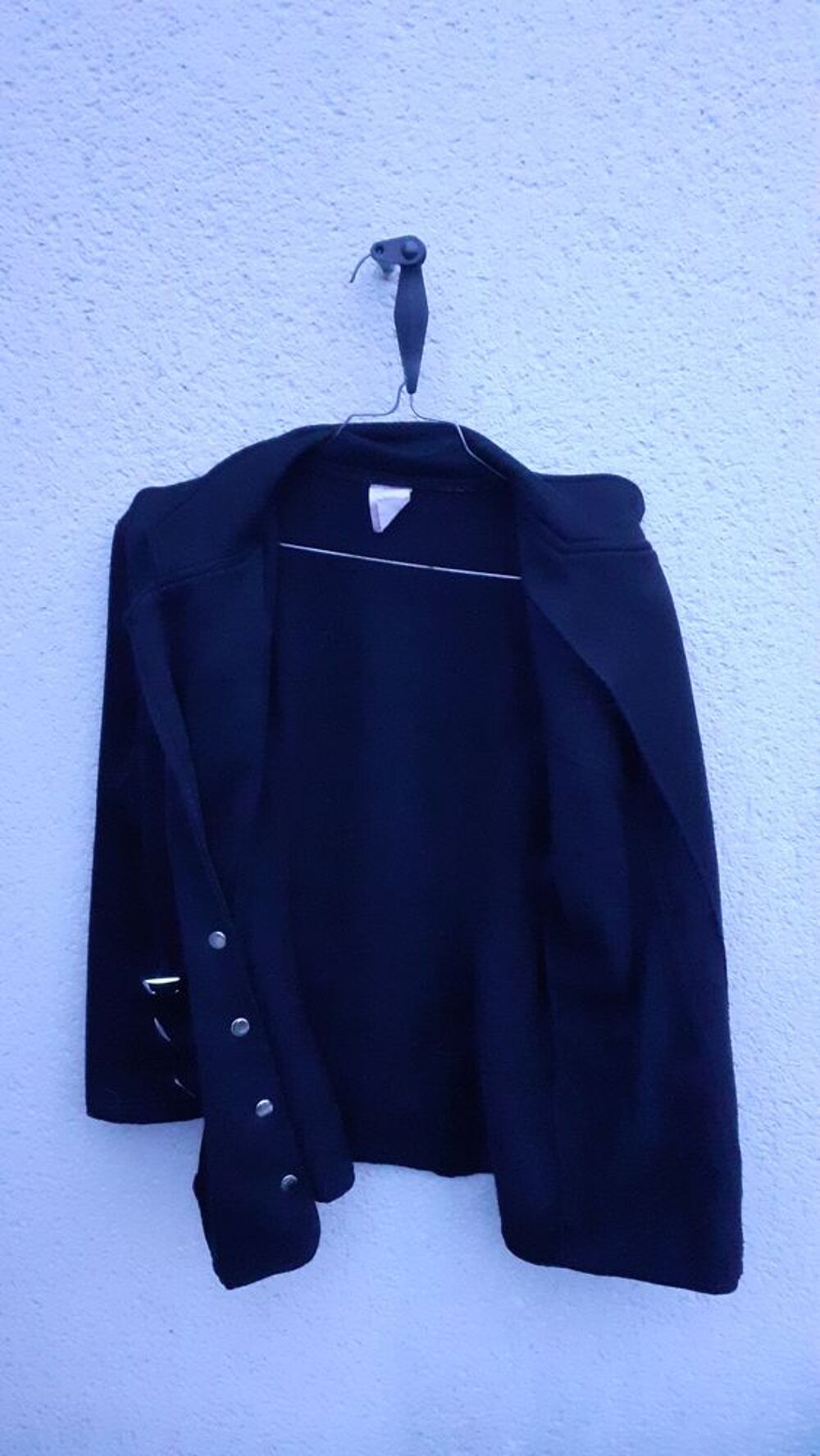 Une veste noir taille 42/44 Vêtements