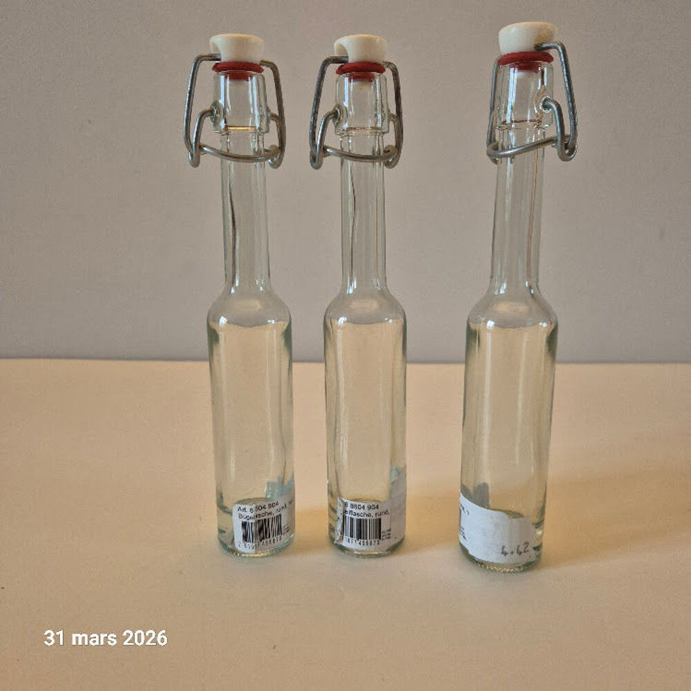 3 bouteilles mignonnettes avec bouchon &eacute;tanche, 40 ml, neuve Cuisine