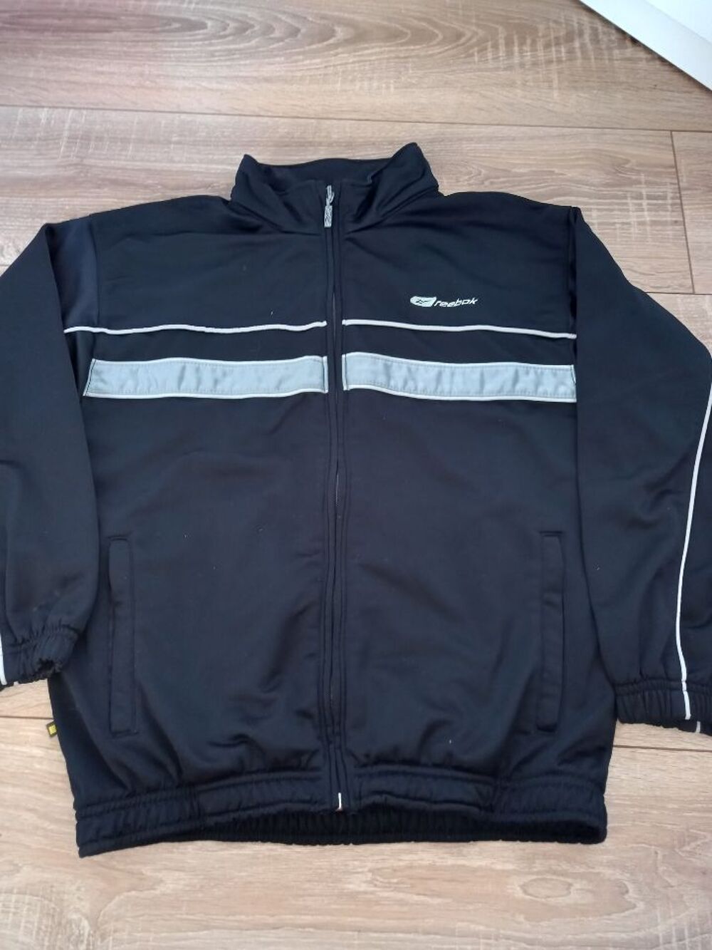 Veste de jogging bleu marine marque Reebook taille 10 ans Vêtements enfants