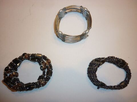 Lot trois bracelets (ou colliers) aimants fantaisie 20 Loivre (51)