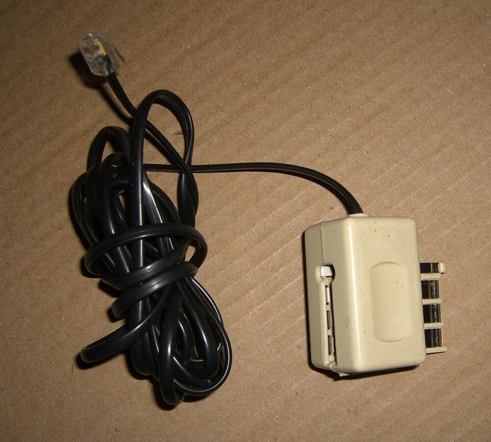 Prolongateur modem de t&eacute;l&eacute;phone m&acirc;le - RJ11 2,45 m Téléphones et tablettes