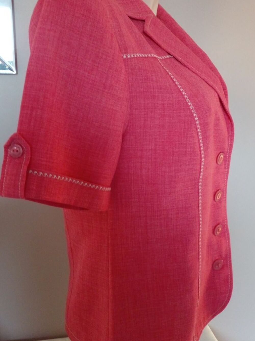 Magnifique veste &agrave; manches courtes coloris rose Vêtements