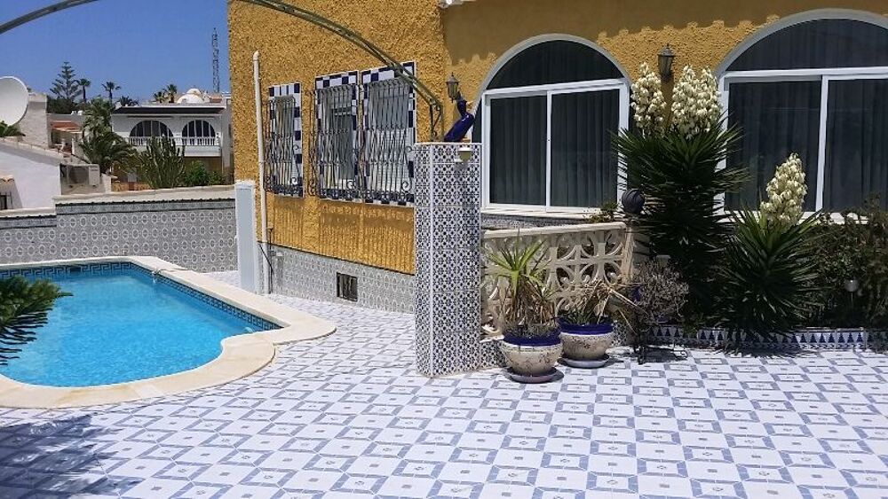   VILLA avec Piscine privée. ORIHUELA COSTA.  ALICANTE Espagne, ALICANTE