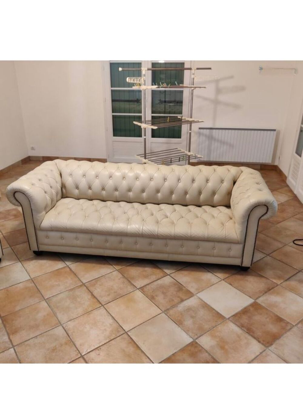 canap&eacute; cuir Chesterfield Meubles