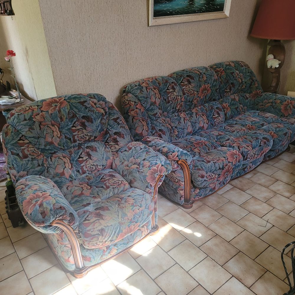 Canap&eacute; lit et fauteuil Meubles