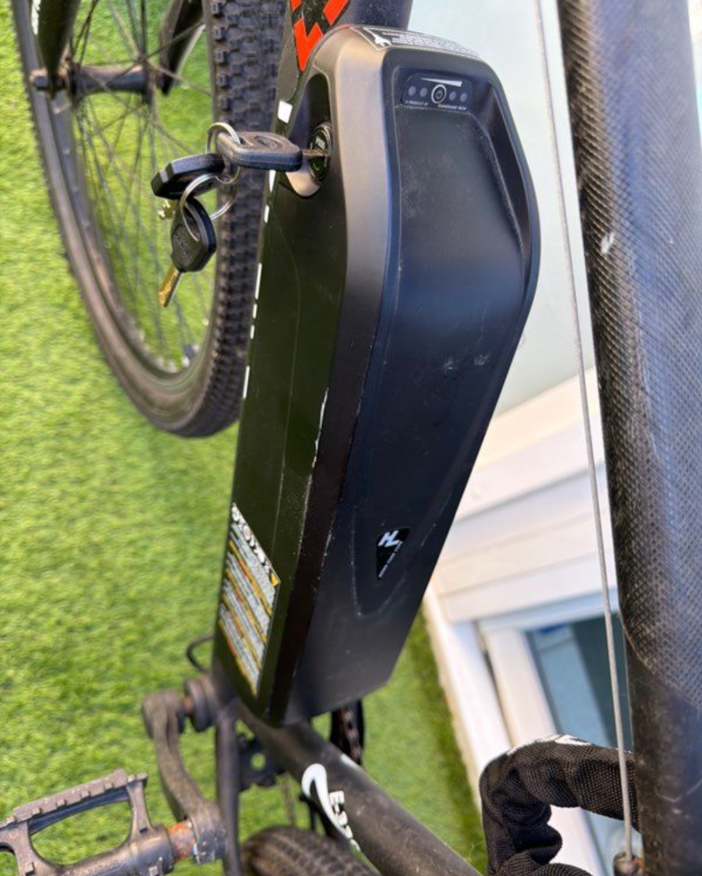 v&eacute;lo electrique tr&egrave;s peu servi de marque toplife Vélos
