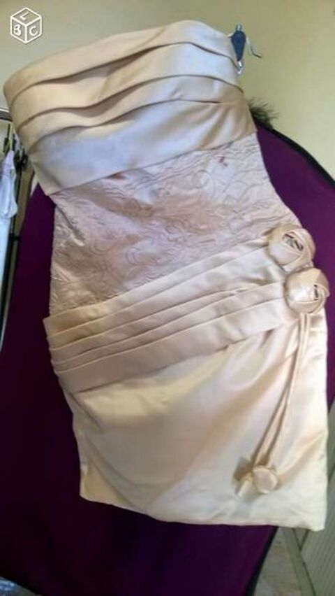 Robe bustier courte 10 Saint-Maximin-la-Sainte-Baume (83)