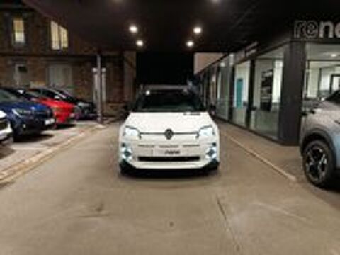 R5 Renault 5 E-Tech Electrique 150 ch autonomie confort Iconic 2025 occasion 95220 Pierrelaye