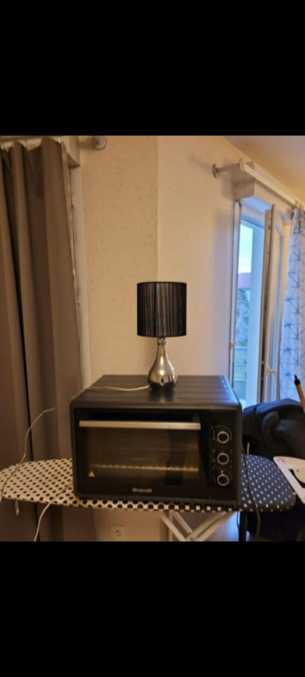 four marque brandt Avec lampe tactile . Electroménager