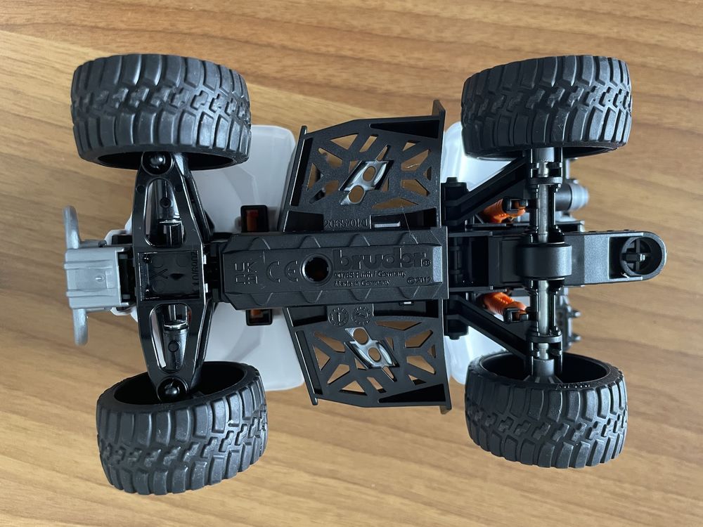 QUAD Bruder (jouet made in Germany) Jeux / jouets