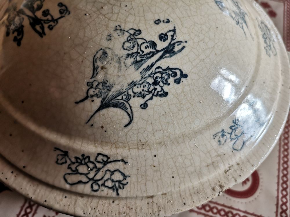 Soupi&egrave;re ancienne Décoration