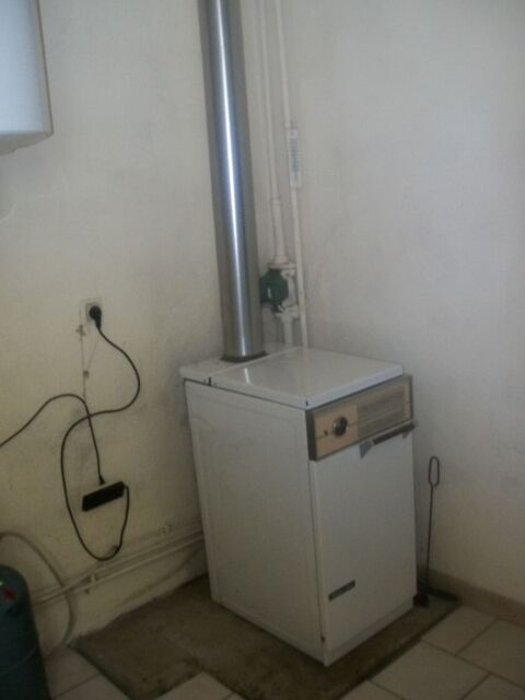 Chaudi�re fioul =+ cuve 1 Lagorce (33)
