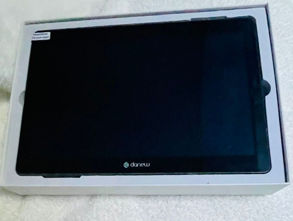 Tablette num&eacute;rique neuve danew 10 pouces Téléphones et tablettes