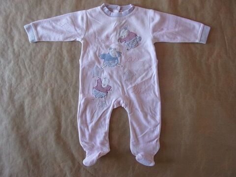 Lot de vtements en taille 12 mois 12 Montaigu-la-Brisette (50)