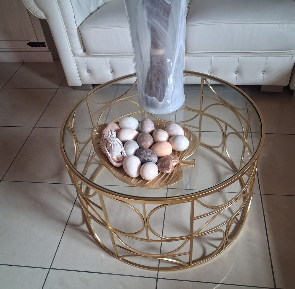 achet&eacute; chez Domia r&eacute;cemment &agrave; 200 € je c&egrave;de &agrave; 150 (table) Meubles