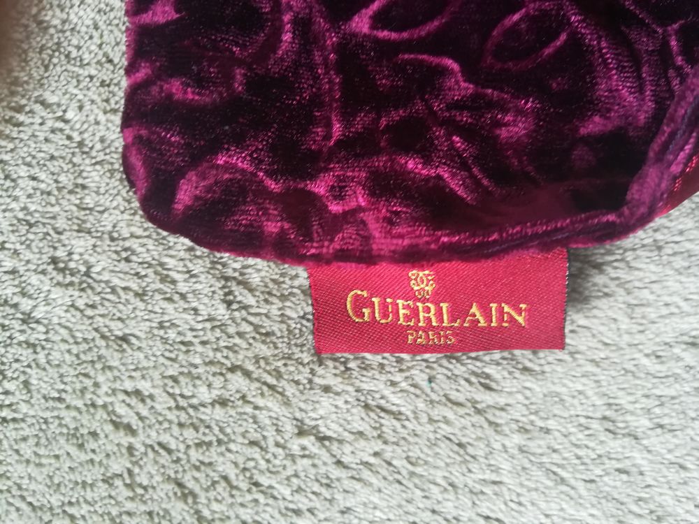 ECHARPE / FOULARD BORDEAUX SOIE GUERLAIN Vêtements
