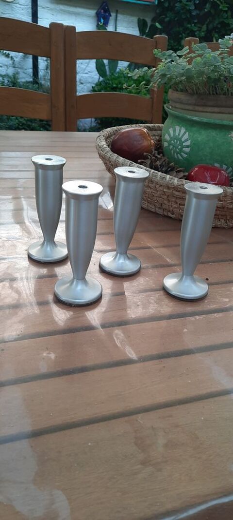 4 Pieds pour meuble La Madeleine (59)
