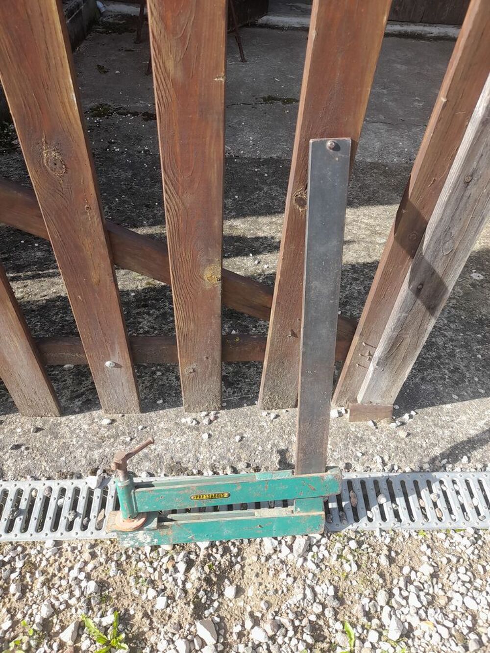 SERRE JOINT EBENISTERIE Bricolage