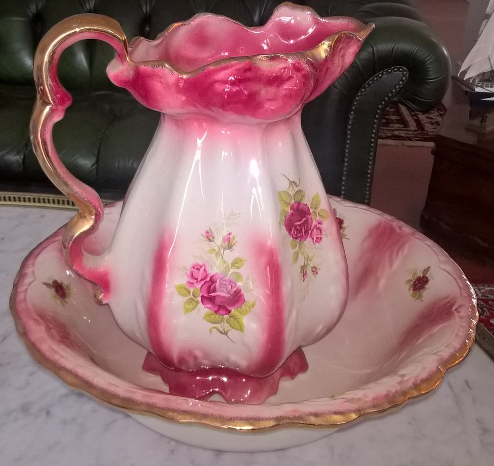 VASE DE TOILETTE Décoration
